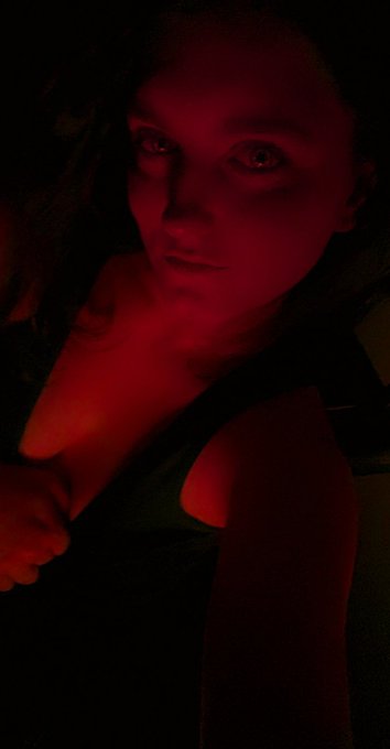 Come play with me   Message me for prices and personal content   Follow my link to see all my links like<a href="/tag/kink"class="tags"><span>#kink</span></a><a href="/tag/spoilme"class="tags"><span>#spoilme</span></a><a href="/tag/bbg"class="tags"><span>#bbg</span></a><a href="/tag/littlespace"class="tags"><span>#littlespace</span></a><a href="/tag/seekingsurg"class="tags"><span>#seekingsurg</span></a>