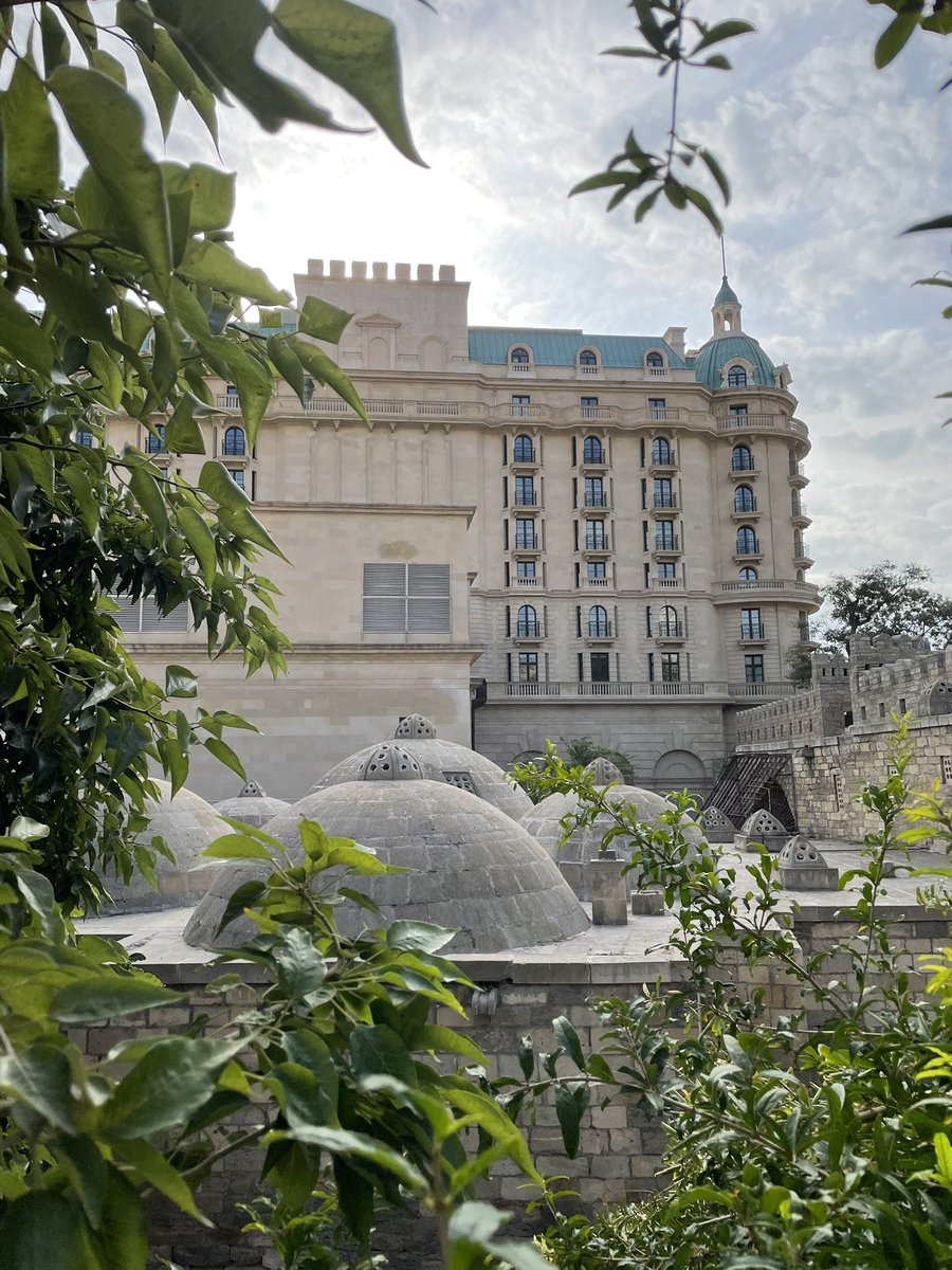 FSBaku's tweet photo. We admire the fact that the history is right behind our @FSBaku . It allows us to stay connected to the heart of Baku - the Old City ❤️ #experienceazerbaijan #traveltobaku #baku #azerbaijan https://t.co/UUG9g062CL