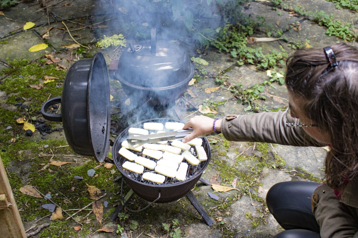 mainyardstudios's tweet photo. BBQ's at Bow 🌭🍩🥙
​
The perfect opportunity for Mainyarders to get to know one another and learn about each other's businesses 🤘
​
​​​#mainyarders #unstoppablecreatives #coworking #smallbusinessowner #smallbusiness #entrepreneur #privateoffice #Bowroad #Towerhamlets #MileEnd https://t.co/h6LS9Hrc2L