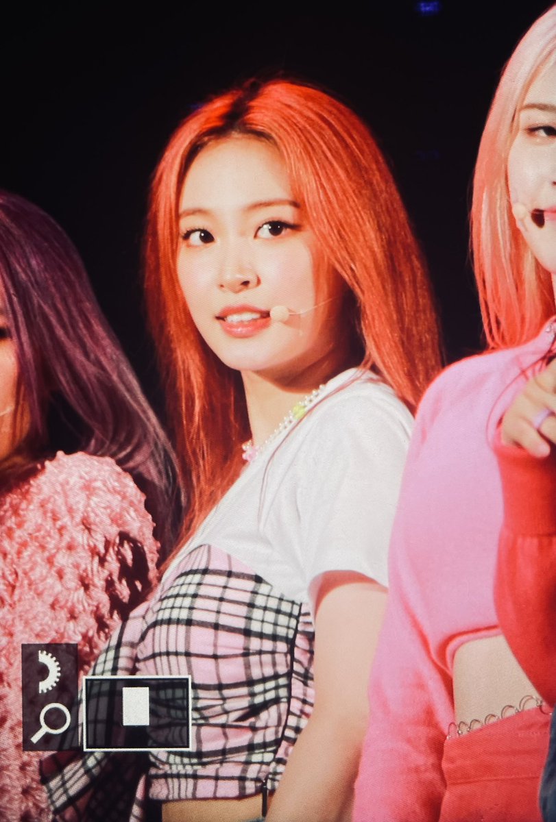 she's the moment #조아