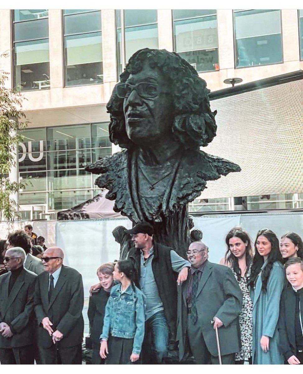 Wow. The #BettyCampbell bust unveiled this morning in #Cardiff is magnificent. And big. A brilliant piece of public art for a confident multicultural capital city. Images: @monumentalwelshwomen; <a href="/itsoncardiff/">It's On Cardiff</a>. Congrats to all involved, esp <a href="/UKSculpture/">Eve Shepherd</a>.