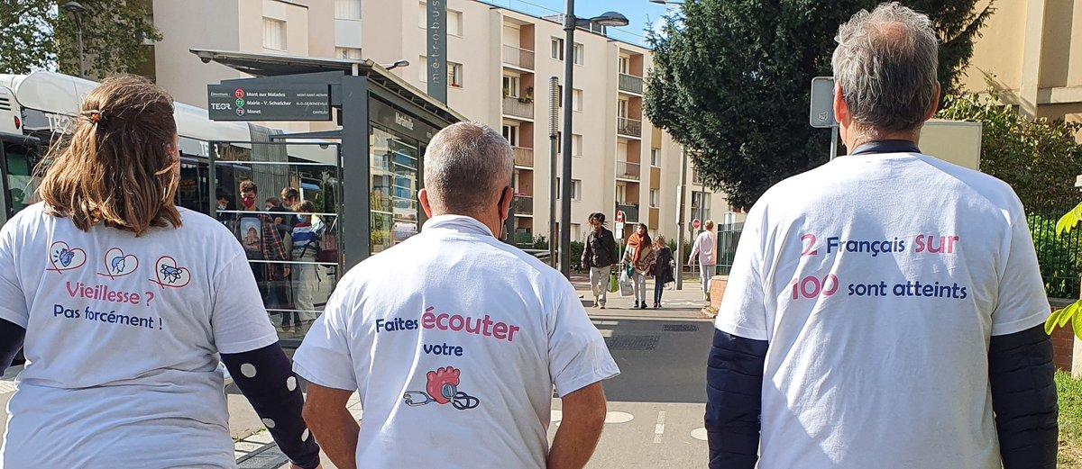 RHU_STOPAS's tweet photo. Au @CHURouen, on marche pour les #valvulopathies en traçant notre cœur ❤ dans les rues de @Rouen #JourneeSouffleauCoeur @AllianceCoeur @Cardio_CHURouen https://t.co/bd6Dbkw6Lc
