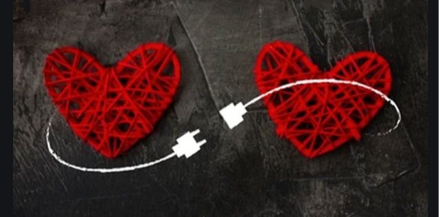 Сердечки на ниточках. Соединенные сердца. Сердца влюбленных. Сердце канат. Сердце картинка.