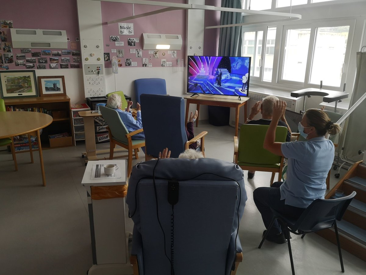 NOFRehab's tweet photo. Music therapy can aid patients in rehabilitation, emotional coping, self-expression, cognitive stimulation and overall promote wellness🎶🎶
#PatientExperience #HelpMeHelpYourself
@AneurinBevanUHB @JudithPagetCEO @MacklinCaroline https://t.co/V23nn5iUaX