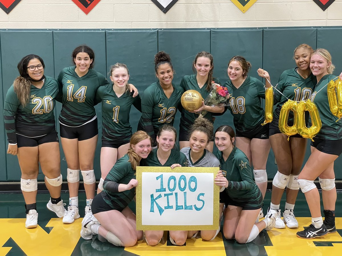 HTVolleyball's tweet photo. Congratulations to senior Grace Green who achieved the milestone of 1000 kills last night! We are so proud of you Grace! πππ #milestoneachieved #1000club #htvolleyball #boom https://t.co/eG3vITw1s4