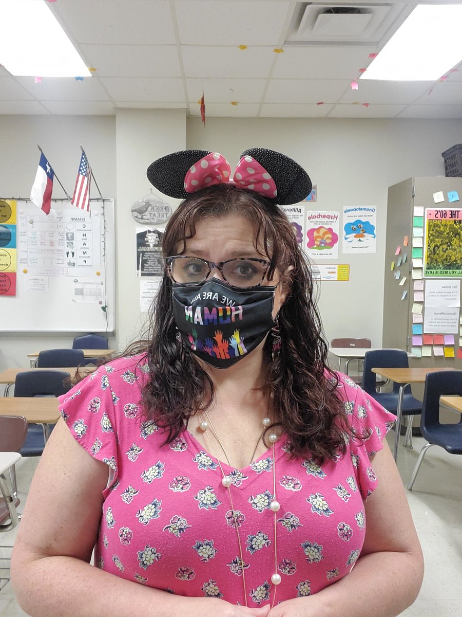 arlenelperez's tweet image. Our theme today is Disney vs. Nickelodeon. I'm Minnie Mouse. #BOB21 #VEHS @victoriaisd