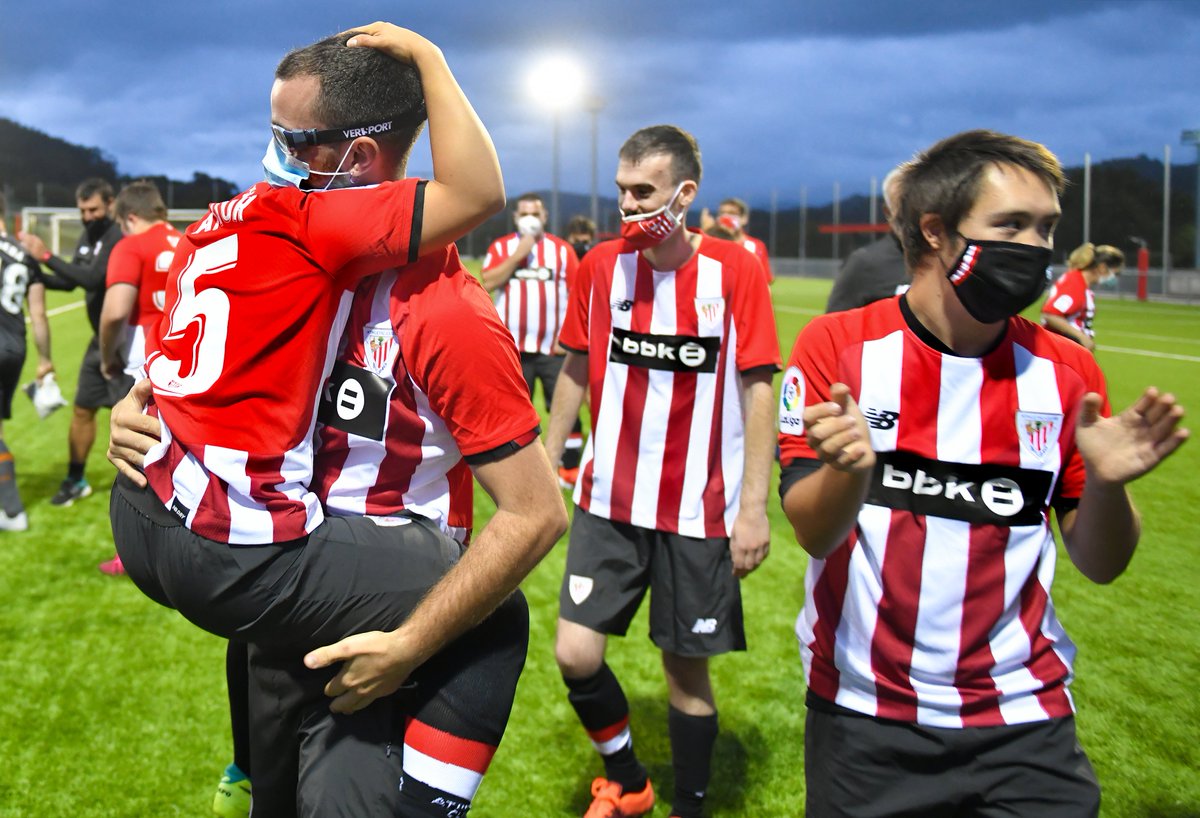AthleticClub's tweet photo. 📸 Genuine #AthleticClubFundazioa 🚀

¡Comienza una temporada llena de ilusión!

#AthleticClub 🦁 https://t.co/Grneus9YDt