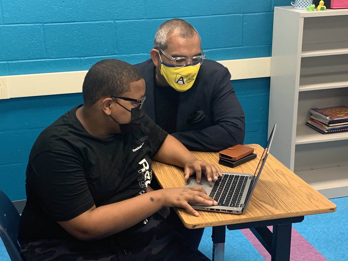 SuptDuran's tweet photo. While visiting @GunstonMS this morning, I had the opportunity to talk to Montessori staff and see English and reading classes in action. I also passed along a Hispanic Heritage Month proclamation from the Governor. https://t.co/M6IuQTIElw