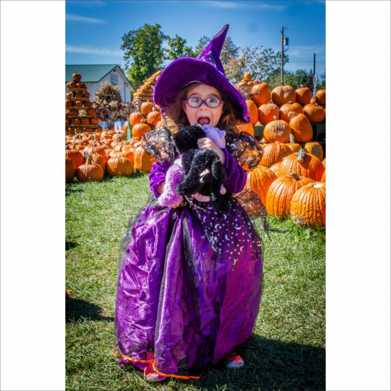 Tomorrow is our last day! 

Join us for our Costume Contest, happening both today and tomorrow 🎃