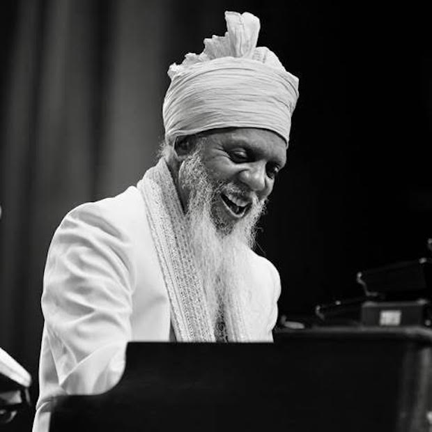 Stereogum tweet media