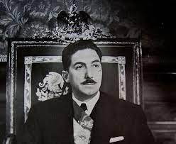 IIJNoficial's tweet photo. 29 de septiembre de 1900.
Nace en Zayula, Veracruz, Miguel Alemán Valdés, abogado y político. Presidente de México entre 1946 y 1952. Su administración se caracterizó por la creación de la Ciudad Universitaria y la industrialización de México https://t.co/B402h8gAfS