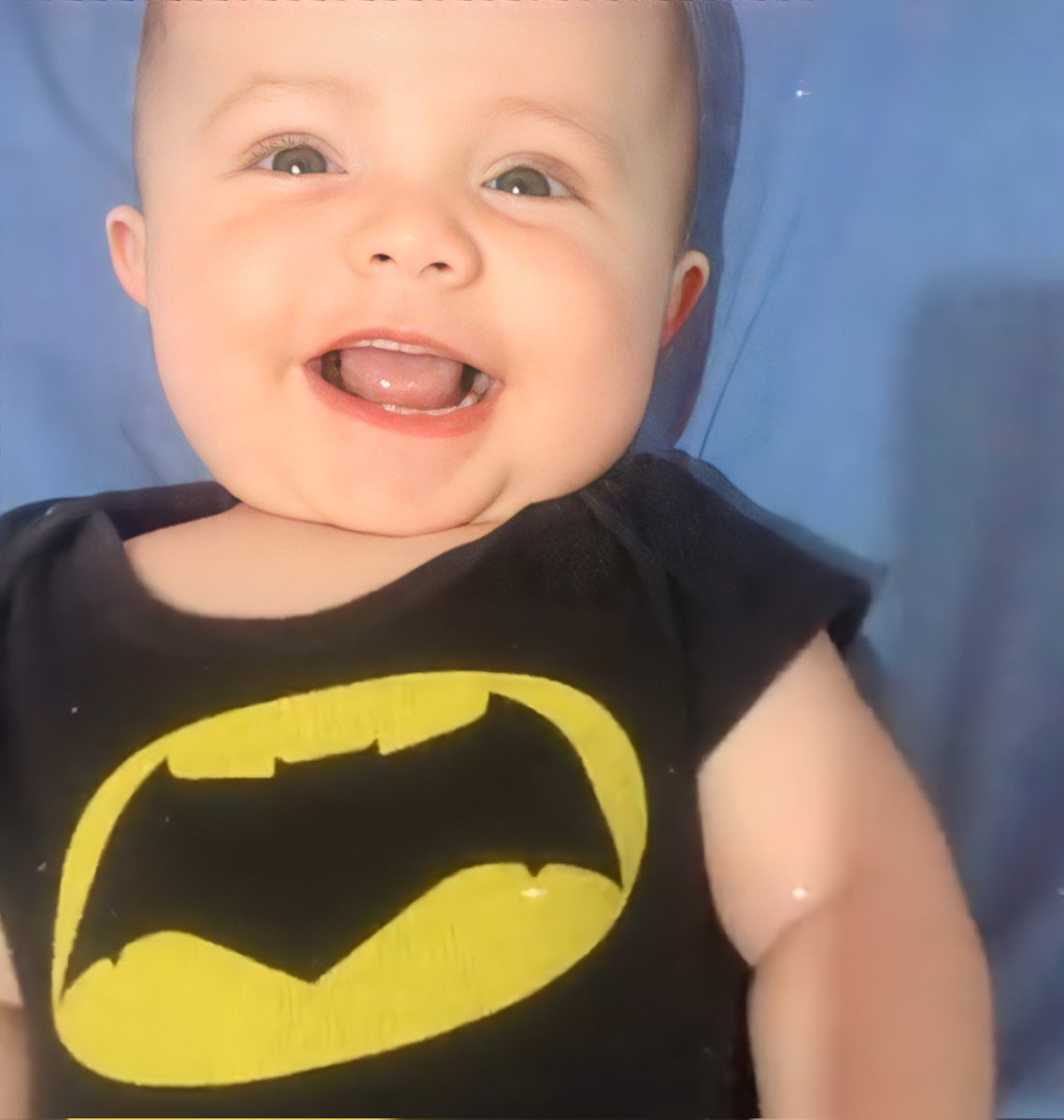 rosoncarlarp's tweet photo. Hay un nuevo macarrón en Gotham City
#Eren #bebemacarron #babybatman https://t.co/xnnM4jyHRB