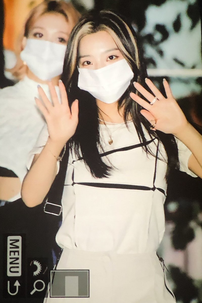 210929 #프로미스나인  #fromis_9  #이새롬 #새롬