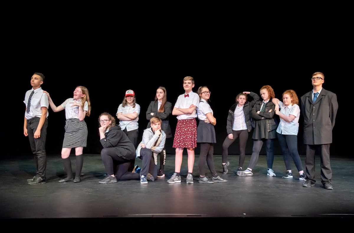 WRITER CALL OUT 📣 We’re commissioning 2 writers, part of a partnership w/ schools in Oldham. Your short play (approx. 10 pgs) will be performed &amp; workshopped by local young people. £200, email hannahryan@coliseum.org.uk w/ info about you &amp; your writing experience by 29 OCT!