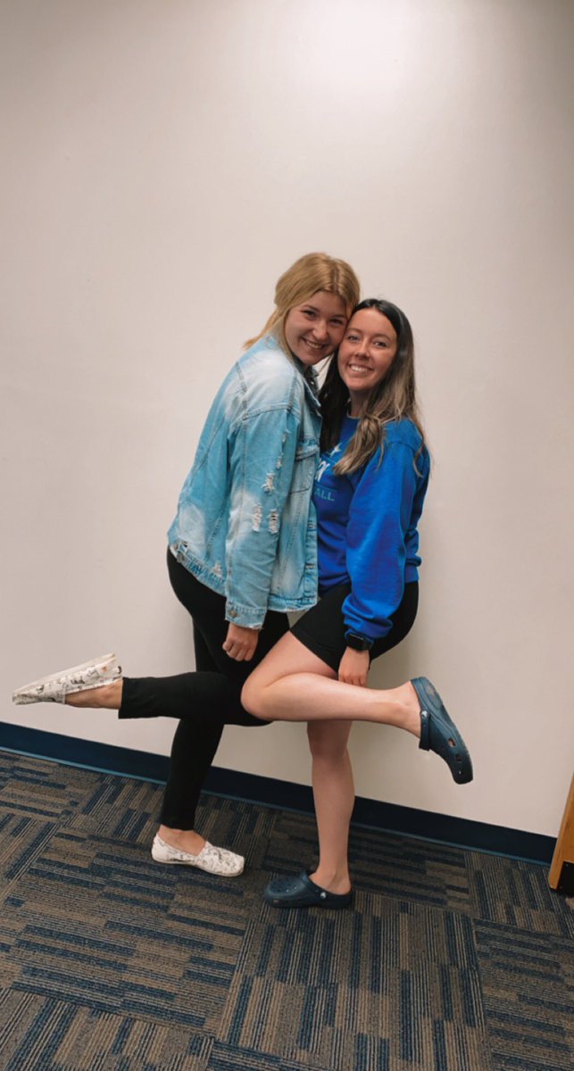 kmitchell_TU22's tweet photo. Want to wear Wednesday! 
If you ain’t “croc’n you ain’t rock’n🐊👟 #SeniorFSOE #teacherbyTrine https://t.co/QUxlGPCAmC