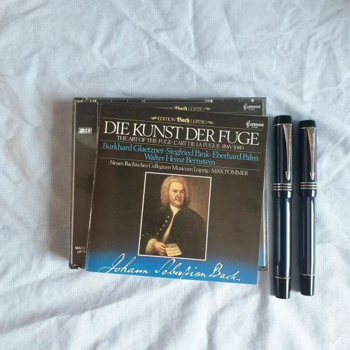 ClassicalCritic's tweet photo. #morninglistening to #Bach @BACH_JohannSeb in #DieKunstDerFuge w/#MaxPommer on @CapriccioRec

Amazon: https://t.co/ngSJetaegY

#EditionBachLeipzig #JohannSebastianBach #NeuesBachischesCollegiumMusicumLeipzig #TheArtOfTheFugue

#ClassicsToday #classicalC… https://t.co/6mxooeIDmN https://t.co/Iaa4oGsPpc
