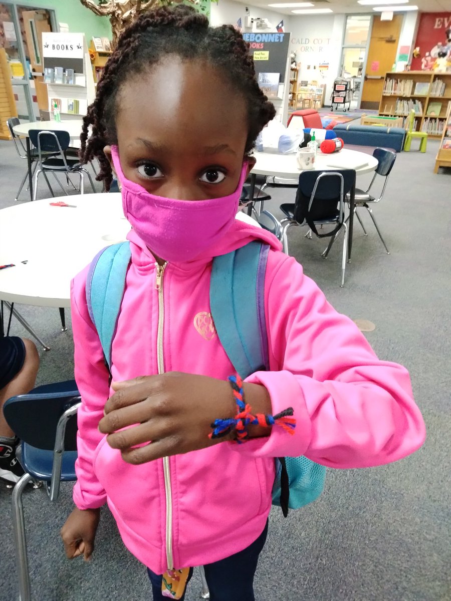 Morning Makerspace this week is for braided bracelets and Ozobot coding!