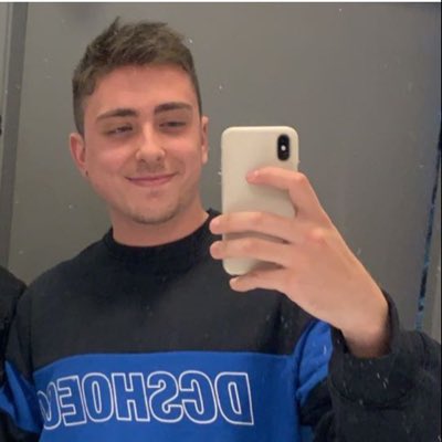 theomaluf_'s tweet photo. #NovaFotoDoPerfil https://t.co/OGsjpsRq5d