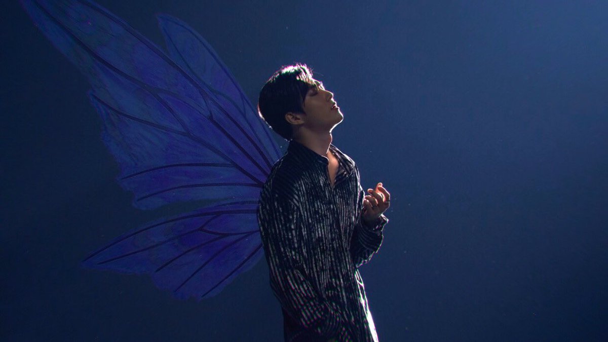 dailykjm's tweet photo. fairy junmyeon https://t.co/PIK3ihAxXf
