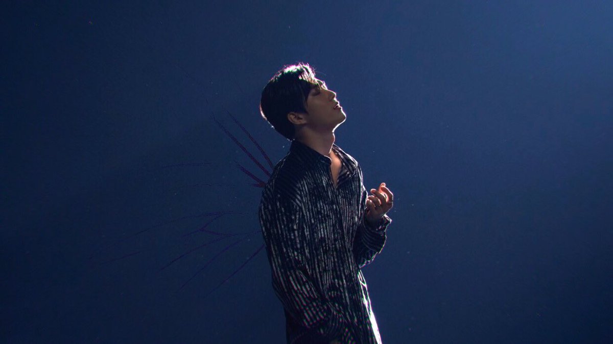 dailykjm's tweet photo. fairy junmyeon https://t.co/PIK3ihAxXf