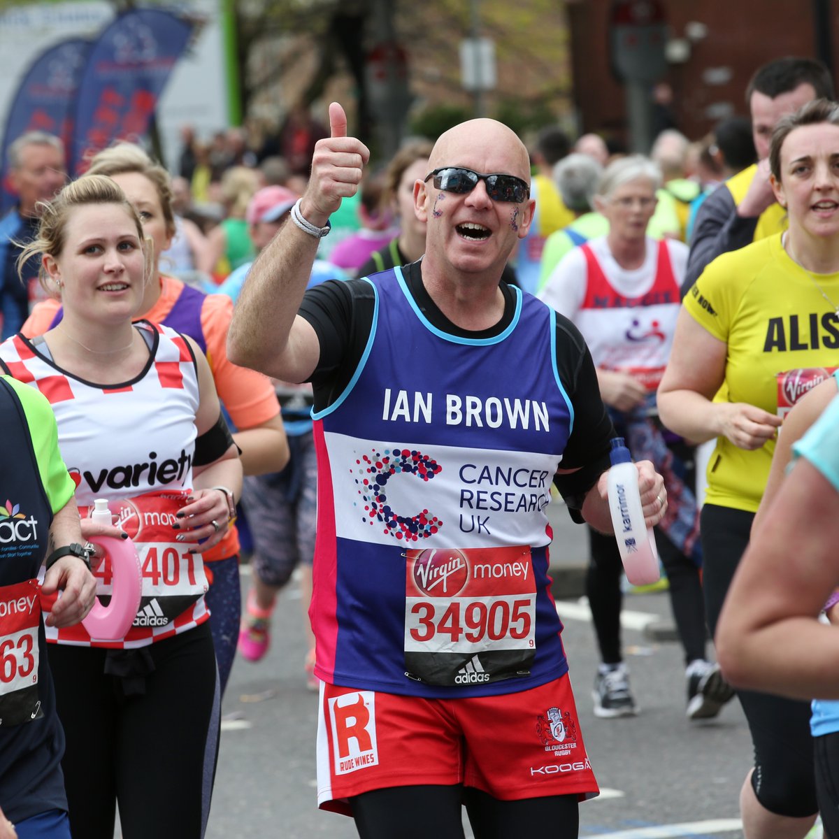 Good luck to everyone running the <a href="/LondonMarathon/">TCS London Marathon</a> for #CRUKChallengers this weekend – whether it be virtually or physically, we wish you all the best🎉 Don’t forget to share your running pics and finishing time with friends and family - it may help with donations🙌 #WeRunTogether