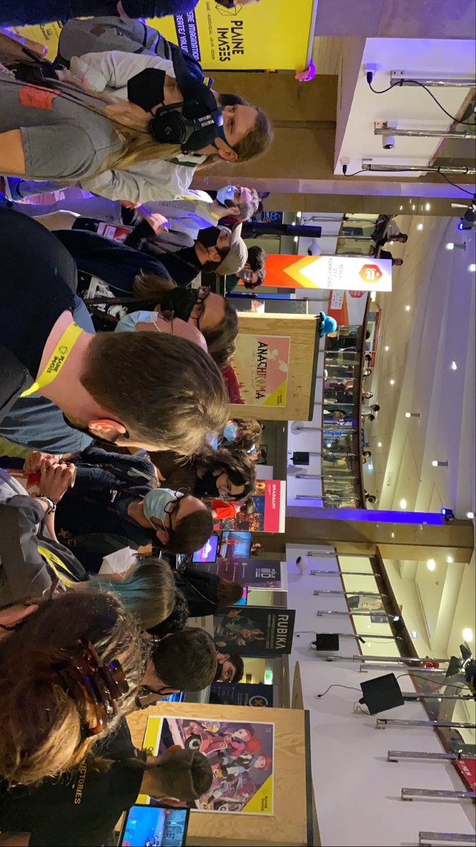 EuraCreative's tweet photo. Retour sur le @GameCampFrance ! 🎮 2 jours intensifs pour nos studios de jeu vidéo ! 

Avec plus de 140 rendez-vous pro, nos incubés ont eu du succès avec la présentation de leur #jeu vidéo ! Et notamment auprès de @xavierbertrand de passage sur le showroom #PlaineImages ! https://t.co/XnL2tBhkf0
