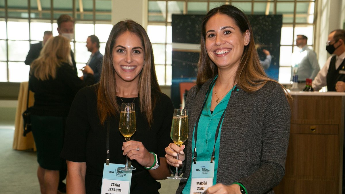 SBJ_Events's tweet photo. Insightful panels, good conversations, and a drink - it's good to be back and see everyone again in person. ๐ฅ
Good morning and welcome to day two at #SBJSFF
๐ธPhoto credit: Tony Florez https://t.co/nTKtb50aTF