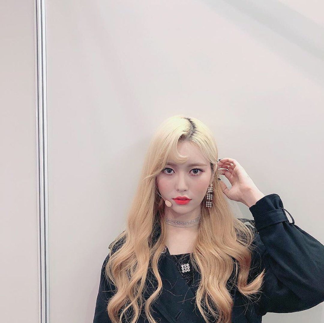 dailyjane97's tweet photo. #momoland #jane #kpop
#모모랜드 #제인 #モモランド #ジェーン https://t.co/9of80ptSoo