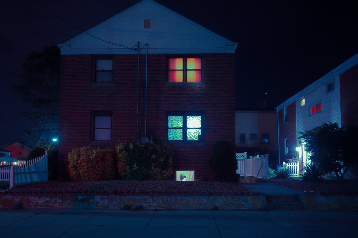 austinprender's tweet photo. Photos I took of houses in the suburbs https://t.co/EIkZkeOF88
