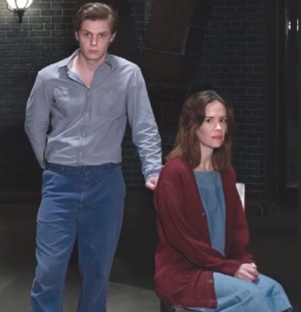 ً (@hourlyasylum) on Twitter photo 