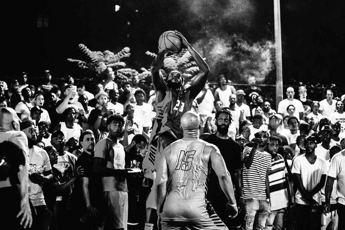 BrooklynsOwn90's tweet photo. Photo of Washington Wizard Montrezl Harrell, hooping at Dyckman Court in 2019. documented his short time in NYC leading up to the bright lights in the Bronx. 
  
full description and NFT is up on @opensea at: https://t.co/WB9tloNmTv #OpenSeaNFT #nftphotography #brooklynsown https://t.co/UAwpT77uXR