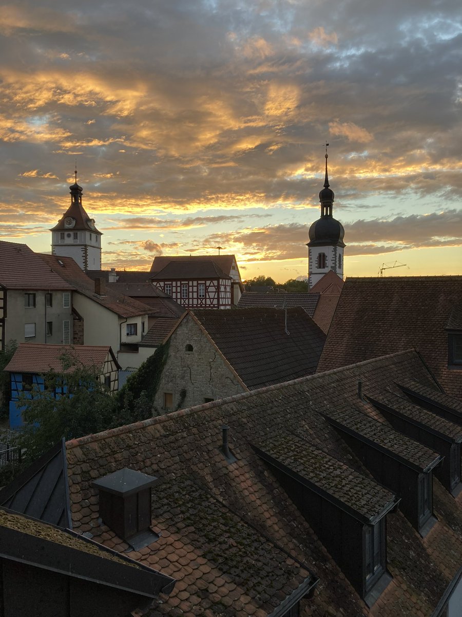 Viola Kusminskiy Group (@rg_vkusminskiy) on Twitter photo We had long day full of interesting talks at our joint retreat with <a href="/gene_mpl/">Genes Research Group MPL</a> and we were rewarded with a beautiful sunset :) We had long day full of interesting talks at our joint retreat with <a href="/gene_mpl/">Genes Research Group MPL</a> and we were rewarded with a beautiful sunset :)