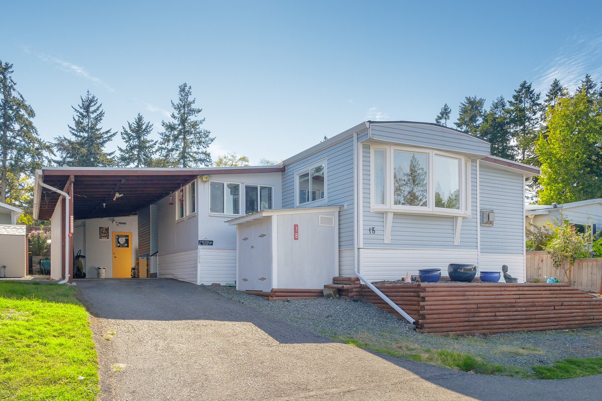 Updated mobile home w/shop &amp; greenhouse with ocean views usedcowichan.com/house-for-sale… #usedca #remax #remaxislandproperties #homeforsale