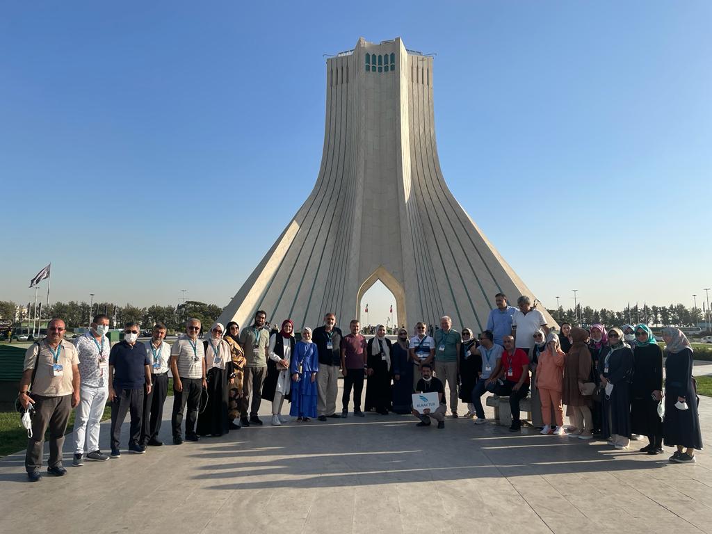 Azadi Meydanı'ndan selamlar 😊 🖐
Tahran, İran