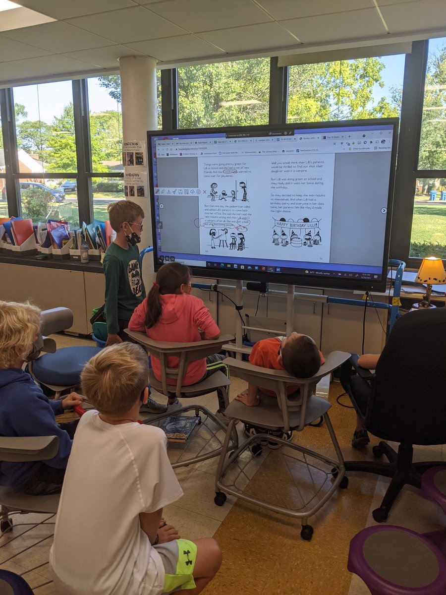 As I'm working with one group I notice this starting at the clever touch. Self created reading group annotating aha moments! #teachergoals <a href="/LincolnD205/">Lincoln Elementary</a> <a href="/EdisonD205/">Edison Elementary</a>