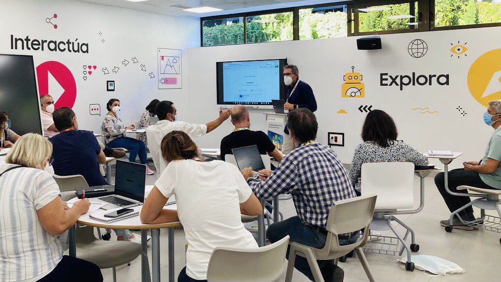 Educación INTEF tweet media