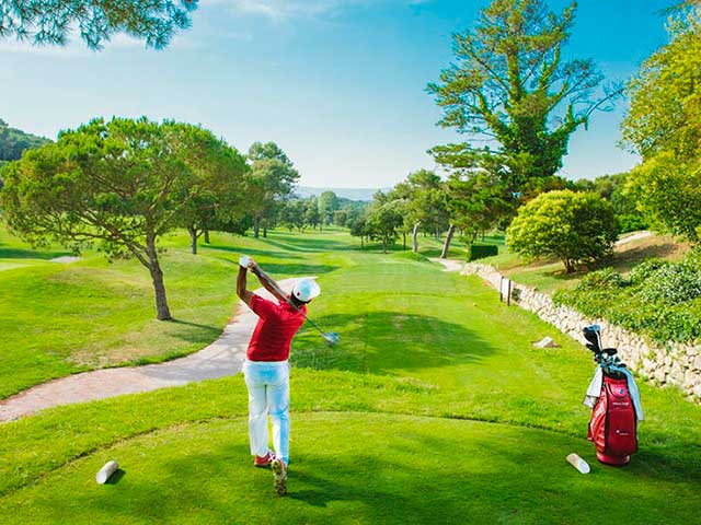 MyGolfWay's tweet photo. We give you 10 reasons for your next golf break to Barcelona ⛳️👇 https://t.co/fiPVsEtzda https://t.co/xkgominEJP