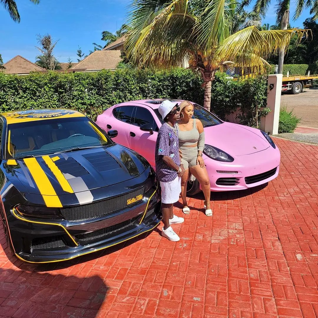 stunncust_gh's tweet photo. #TheStunncustExperience for the KING &amp; QUEEN @shattawalegh &amp; @hajia4reall  #shattamovement #shatta
•
•
•
ⓈⓉⓊⓃⓃⒸⓊⓈⓉ ⒶⓊⓉⓄⓌⓄⓇⓀⓈ
TRUST THΣ PRΩCΣSS https://t.co/6Rsk7QzyuL