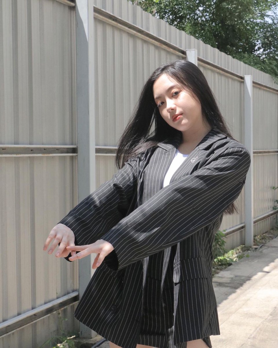 aheyefcofficial's tweet photo. {IG Post} ah_eye.korranid
#AtHomeWithHM #HMxME #HMThailand #OnlineShopping #HMiconsiam @hm https://t.co/jvfHFcNkYz (1/2)
https://t.co/RPoLiLQ1Az
#Aheye4EVE #4EVE https://t.co/zLWWZ2Tsk4