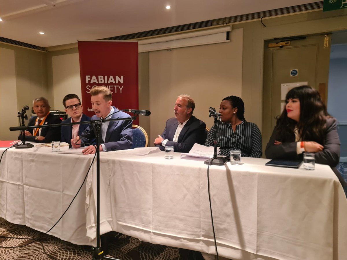 YFCrimJustice's tweet photo. What an amazing @UKLabour 2021 conference 🌹

Not only our collaborated event  with  the  @WMYoungFabians on Tackling Knife Crime: Lessons from the Midlands was insightful in ensuring safe  policing and repairing trust,  it was our network’s first  in-person event!  [1/5] https://t.co/dyniZ6h6LI