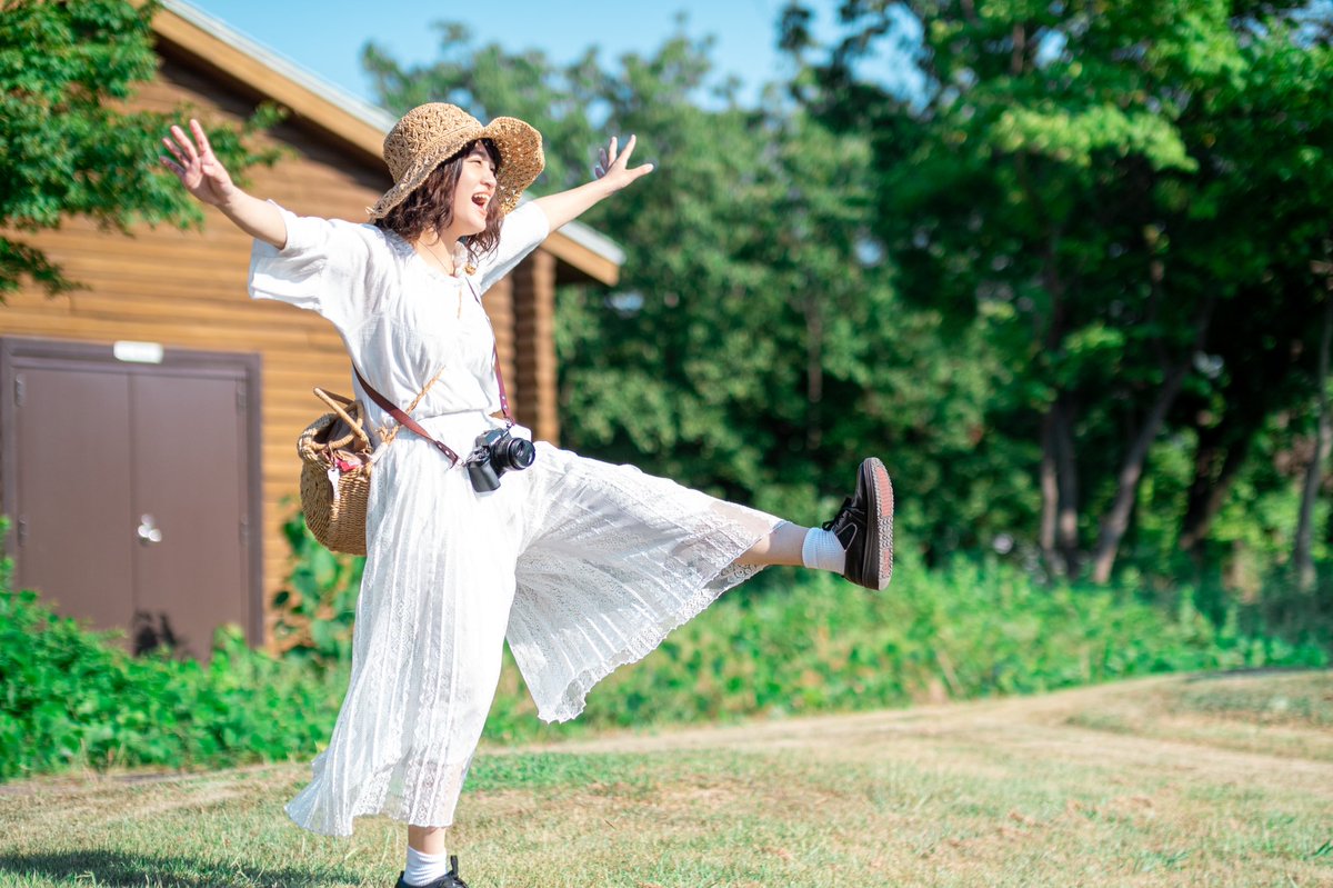 _WHITE_KOSUKE's tweet photo. おさんぽ。👒
#photo #photography #fujifilm_xseries #xt4 #portrait #ポートレート #キリトリセカイ #ファインダー越しの私の世界 #写真好きな人と繫がりたい  #カメラ好きな人と繋がりたい #まともなん #一枚目だけ #藁のカバンの鍵ぶら下げてはる  #映えへんなあ https://t.co/Wk7W40zIBC