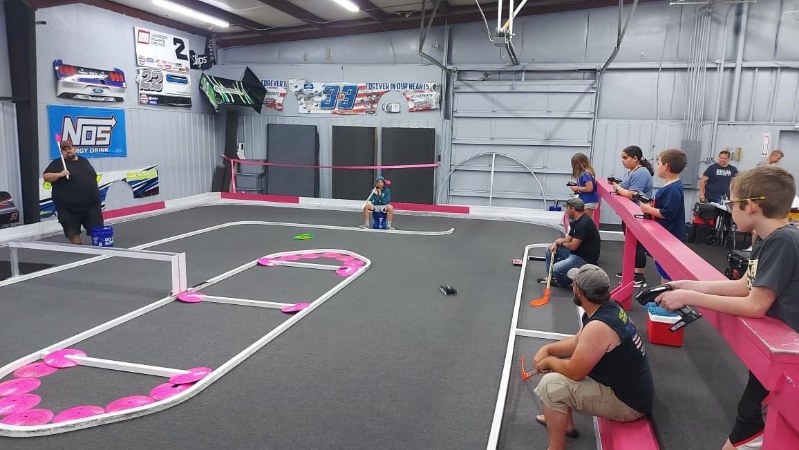 RCSpeedFactory's tweet photo. Monday night, @1RCRacing Rookies on the track for a Round 2 Heat Race!

#1RC
#FutureOfOurSport
#RCSpeedFactory 
#MakeRCFunAgain

https://t.co/VjTtNm6Jja https://t.co/Pv024BDLpH