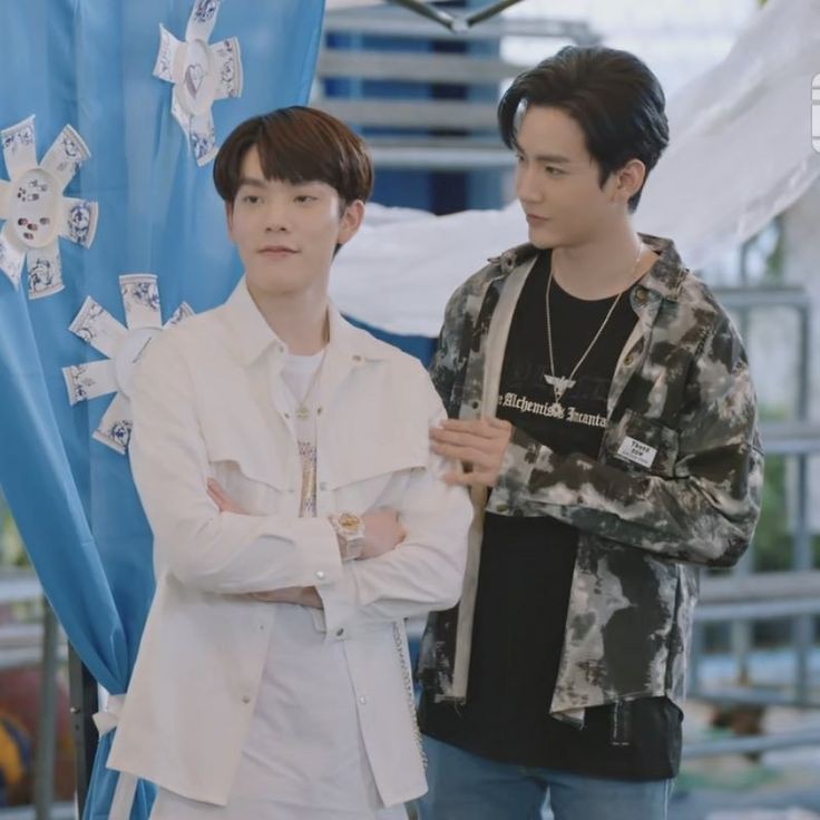 hyyihluvs's tweet photo. ⊱ ( P R O M P T ) ⊰
- A historical-fantasy fiction, cycling between Ayutthaya Kingdom (1,300's) until the present, occuring time.
Kit never believed on supernatural things. Or so.. he thought.
#KimCopAU #คิมคอป #คอปเตอร์ #คิมโยฮัน #CTRPANUWAT #โมกิของคิมม่อน https://t.co/I0LttDOqLy