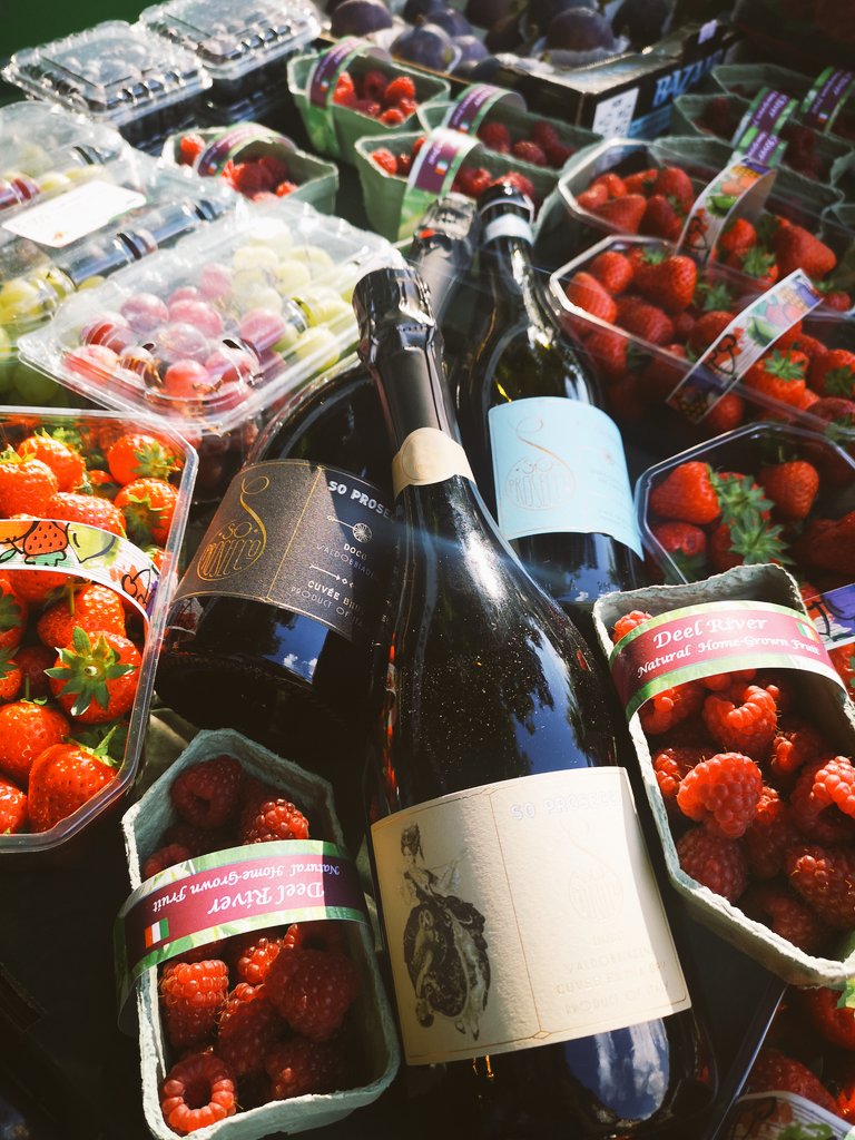 Thomas's tweet media