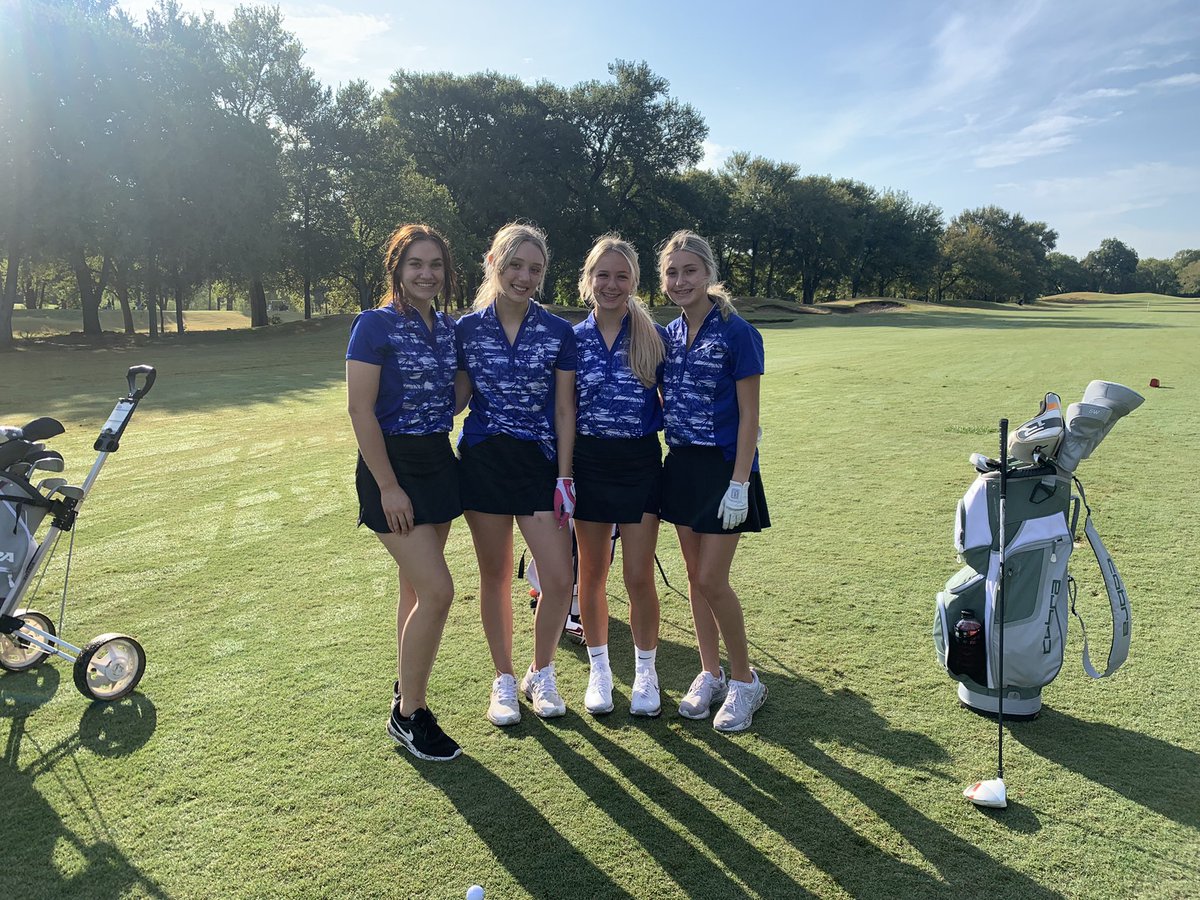 JoshuaOwlGolf1's tweet photo. First tournament today for these ladies ⛳️@DannyDeArman1 @JoshuaISD https://t.co/tYdUGsyZrq