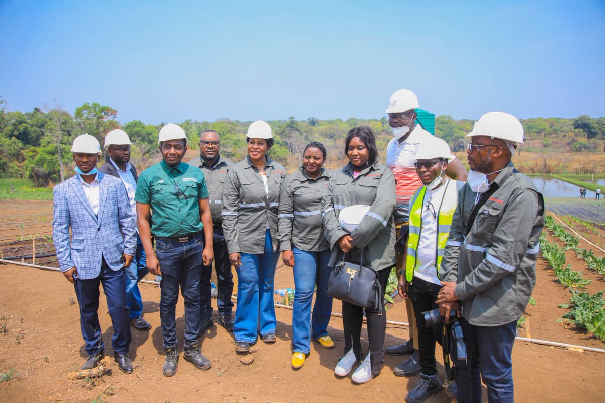 KalasaArchimede's tweet photo. En visite de travail à Kamoa KOPPER accompagnant son Excellence Madame le Gouverneur a.i. et la Ministre Nationale de Mines. https://t.co/AzrLPriOIe