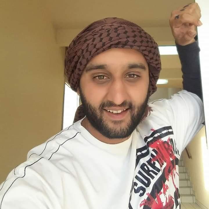 ChuadharyHaroon's tweet photo. #NewProfilePic2️⃣0️⃣2️⃣1️⃣
اے خاک نشینو اٹھ بیٹھو، وہ وقت قریب آ پہنچا ہے
جب تخت گرائے جائیں، جب تاج اچھالے جائیں گے
کٹتے بھی چلو، بڑھتے بھی چلو، بازو بھی بہت ہیں، سر بھی بہت
چلتے بھی چلو، کہ اب ڈیرے، منزل ہی پہ ڈالے جائیں گے
خودمختار کشمیر انشاءاللہ ،
@Zafarkhanjklf
@AmberKhurshid_ https://t.co/mZ9w3NcJ95