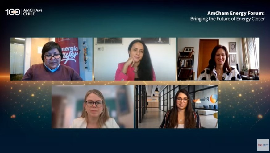 AES_Andes's tweet photo. Una de nuestras #MujeresConEnergía presenta su punto de vista en el panel "Una Conversación sobre los Logros y Desafíos" junto a importantes líderes. Gracias @MariaPazC por representarnos con tu gran liderazgo y visión en @AmChamChile #AmChamEnergyForum
👉https://t.co/s2AYJwAR1w https://t.co/Tcpc5qnqJa