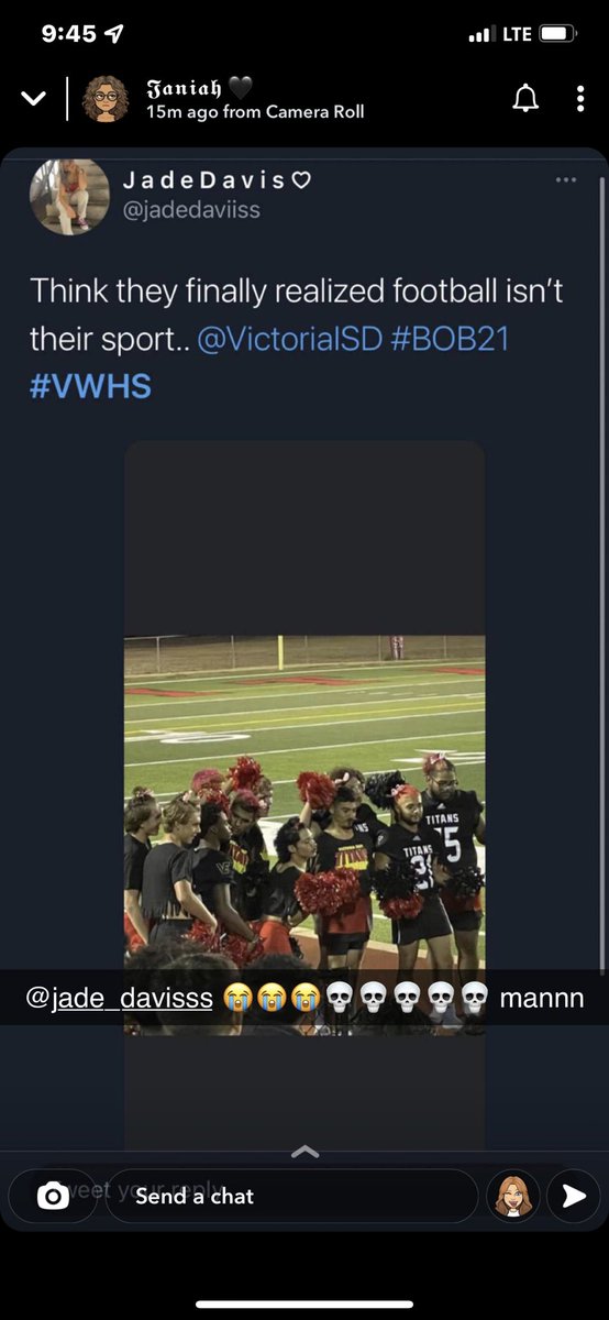 Aarissakailey's tweet photo. hahaha cute if u like their spirit just say that😂, but let’s not forget who lost 66-14 to the team we beat 30-28, i think it’s time to realize football isn’t YALLS sport😢 @VictoriaISD #vehs #bob21 https://t.co/OrnUL85Xa3