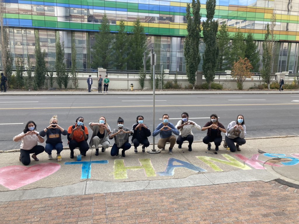 1st year <a href="/UAlberta_DoM/">UAlberta Medicine</a> <a href="/UAlberta/">University of Alberta</a> medical students left messages of gratitude for our healthcare team outside the University of Alberta Hospital, Stollery Children’s Hospital &amp; Mazankowski Alberta Hospital. #yeg